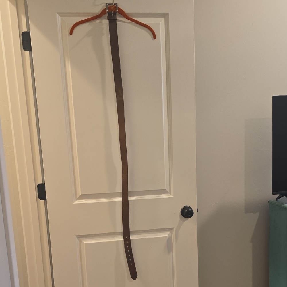 Elegant Brown Leather Belt